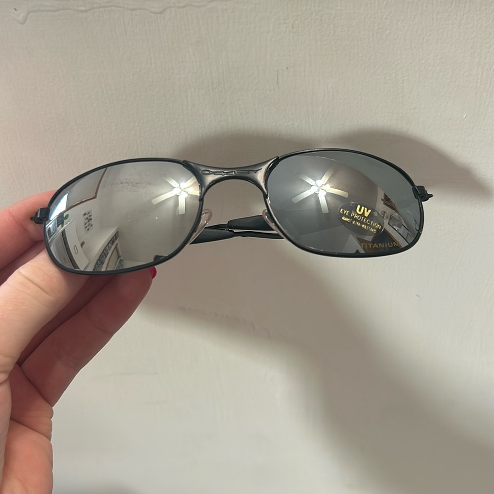 Black Oakley sunglasses